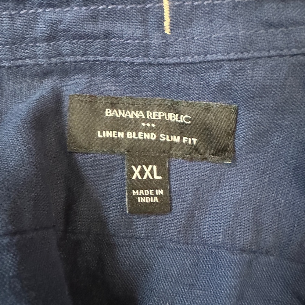 Men's Banana Republic Button Down Shirt - Picture 3 of 3